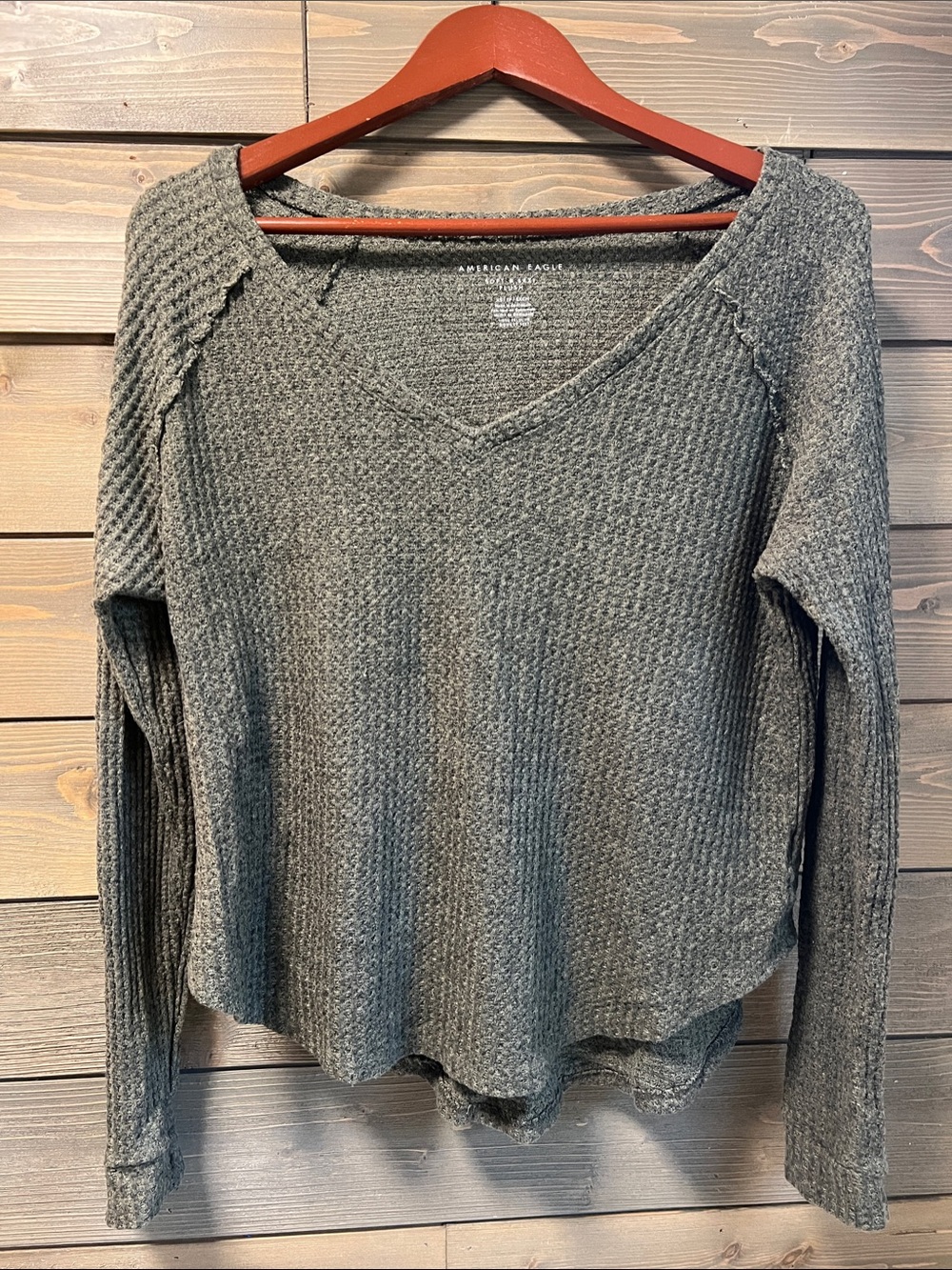 American Eagle Outfitters Heather Green Waffle V-Neck Sweater